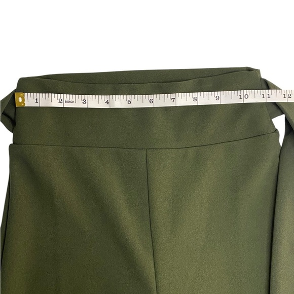 Windsor High-Waist Green Wide-Leg Pants - Picture 4 of 14